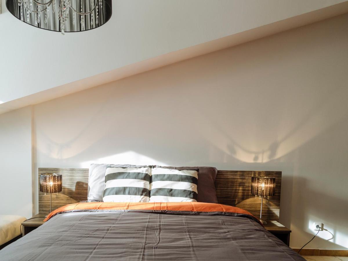 Amazing City View Residences - Penthouse & Apartment Bukarest Exterior foto